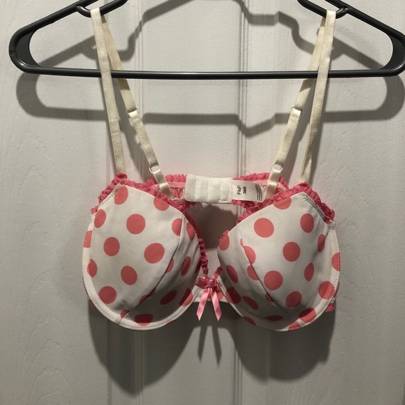 Different types of bras. $14 each. - Picture 13 of 13